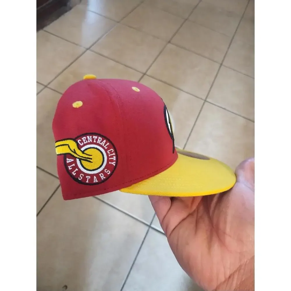 THE‎ FLASH X LIDS EXCLUSIVE YOUTH HAT SNAPBACK (DCU UNIVERSE)